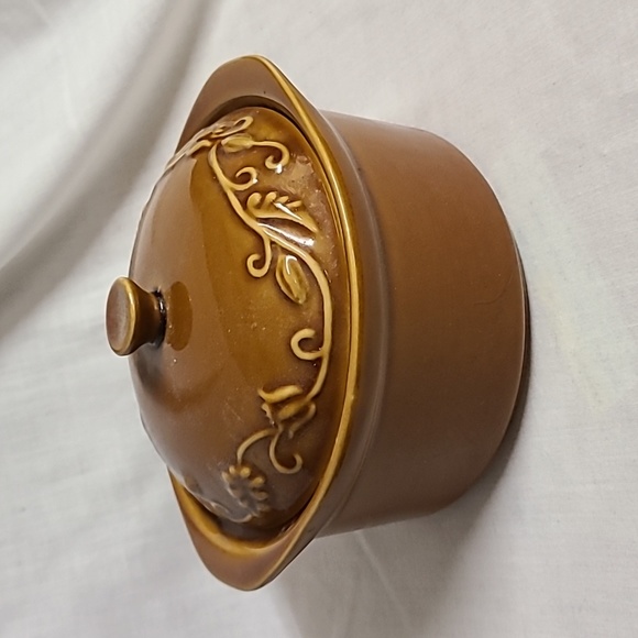Savinio Stoneware Brown Mini Crock Casserole Lidded Pot EUC - Picture 1 of 5